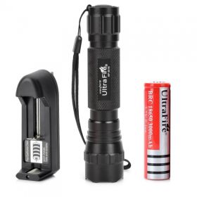 LED Strong Light Outdoor Rechargeable High-power Long-range Flashlight (Option: One battery and one charge)